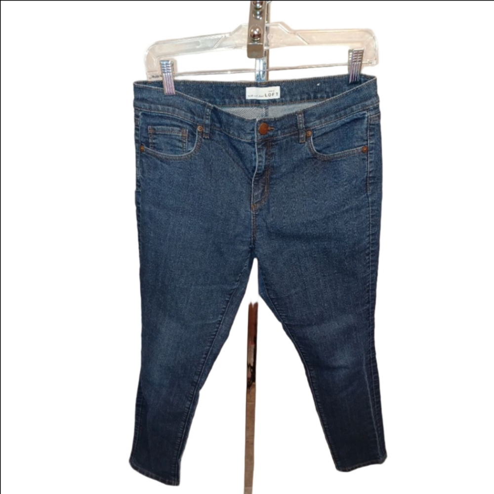 Loft womens jeans. Size 10p inseam 26" waist 32